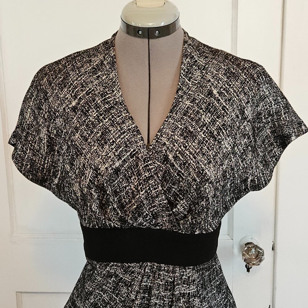 Vintage Maggie London Power Shoulder Dress S-2